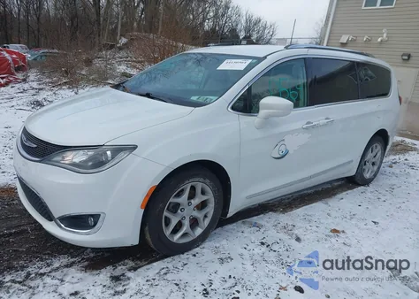 2017 Chrysler Pacifica Touring-L Plus из США, поврежденный, VIN 2C4RC1EG0HR507685